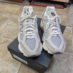 New Balance 9060 Lunar New Year - US 10 / EU 44